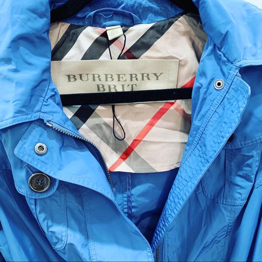 Burberry Britt Rain Coat. Size 2 US or XS